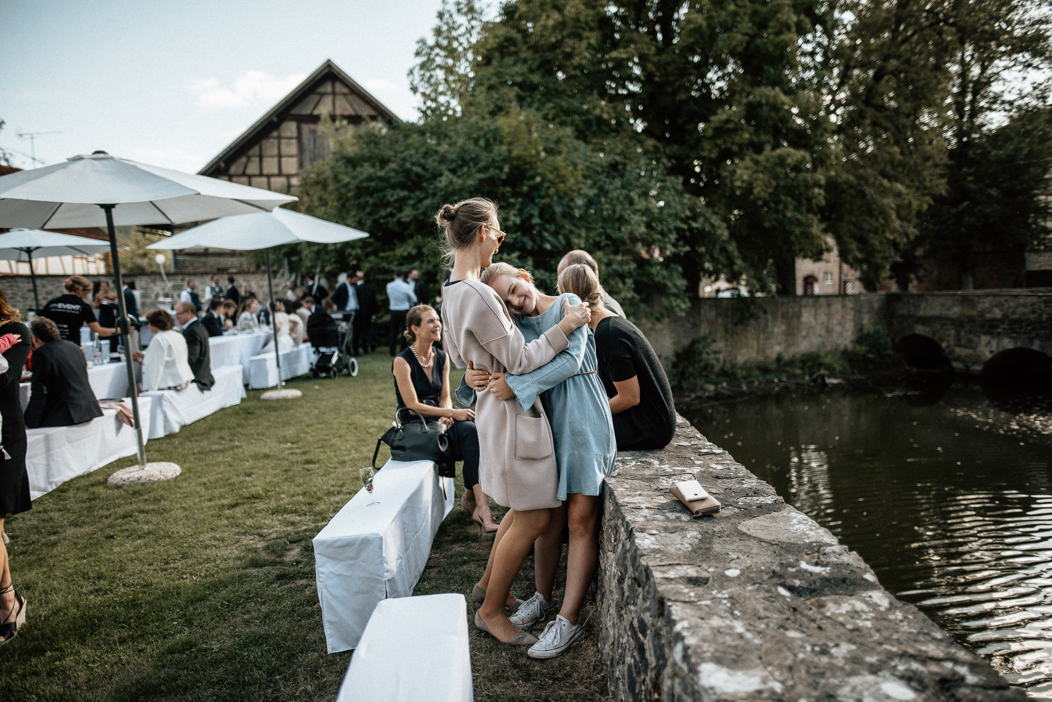Timo Hess Fotografie Hochzeitsfotograf Leipzig Hochzeitsreportage Bamberg Hochzeit Lisa Und Jan Wasserschloss Unsleben