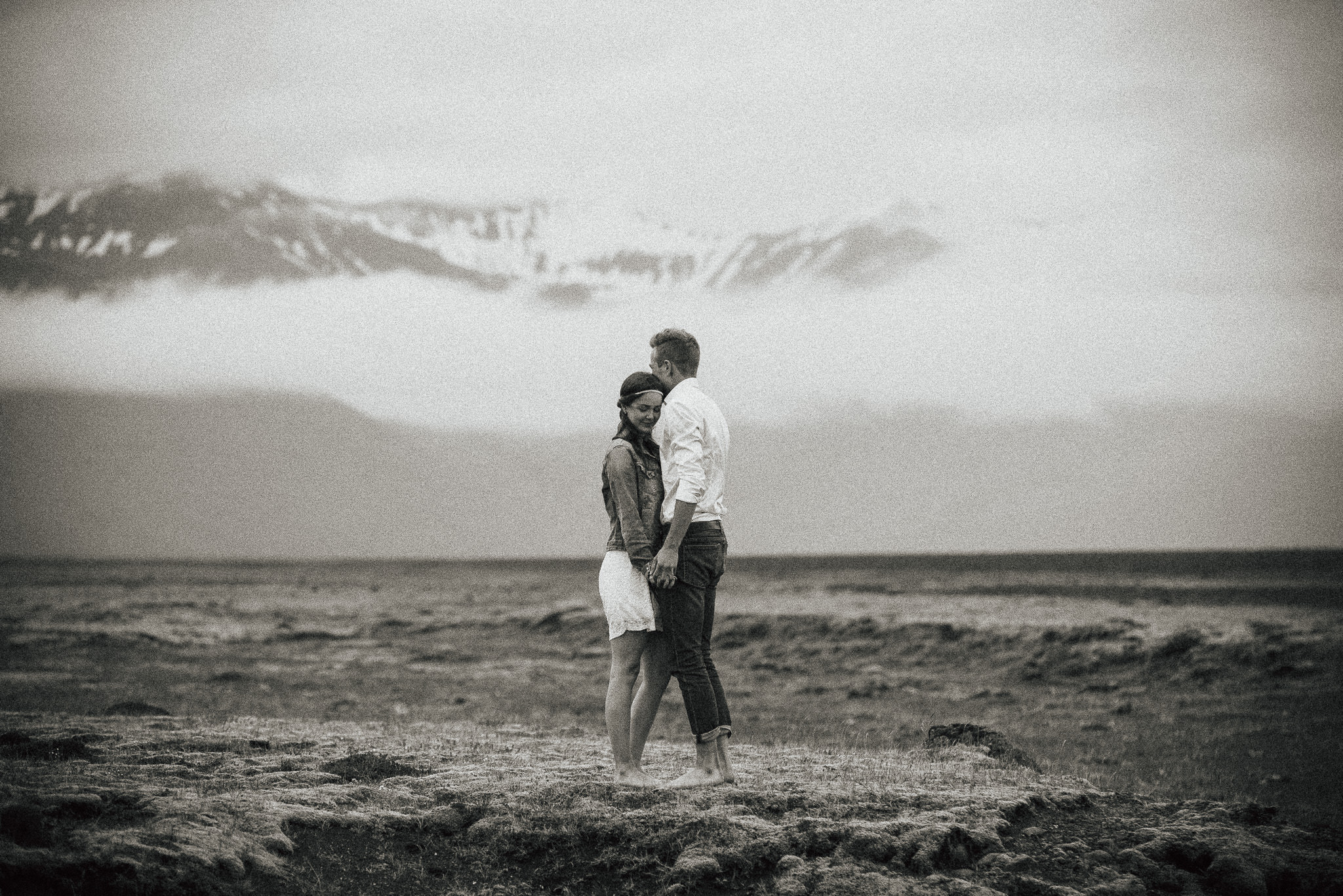 couple session iceland - hochzeitsreportage island - Timo Hess Fotografie Paarshooting auf Island - Hochzeitsfotograf Würzburg